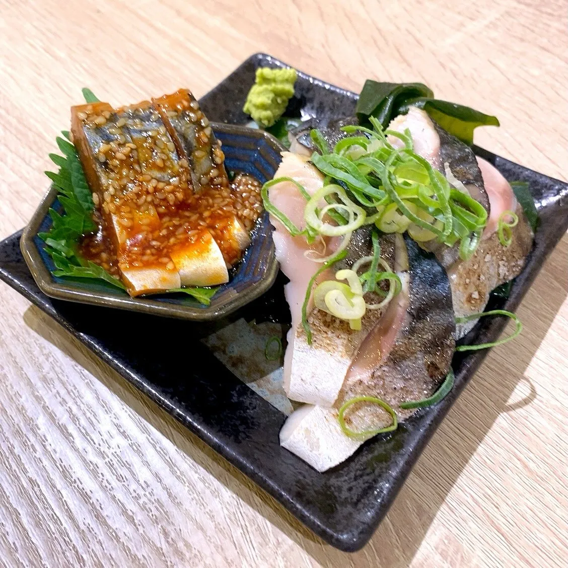 炙りしめ鯖と胡麻鯖の二点盛り