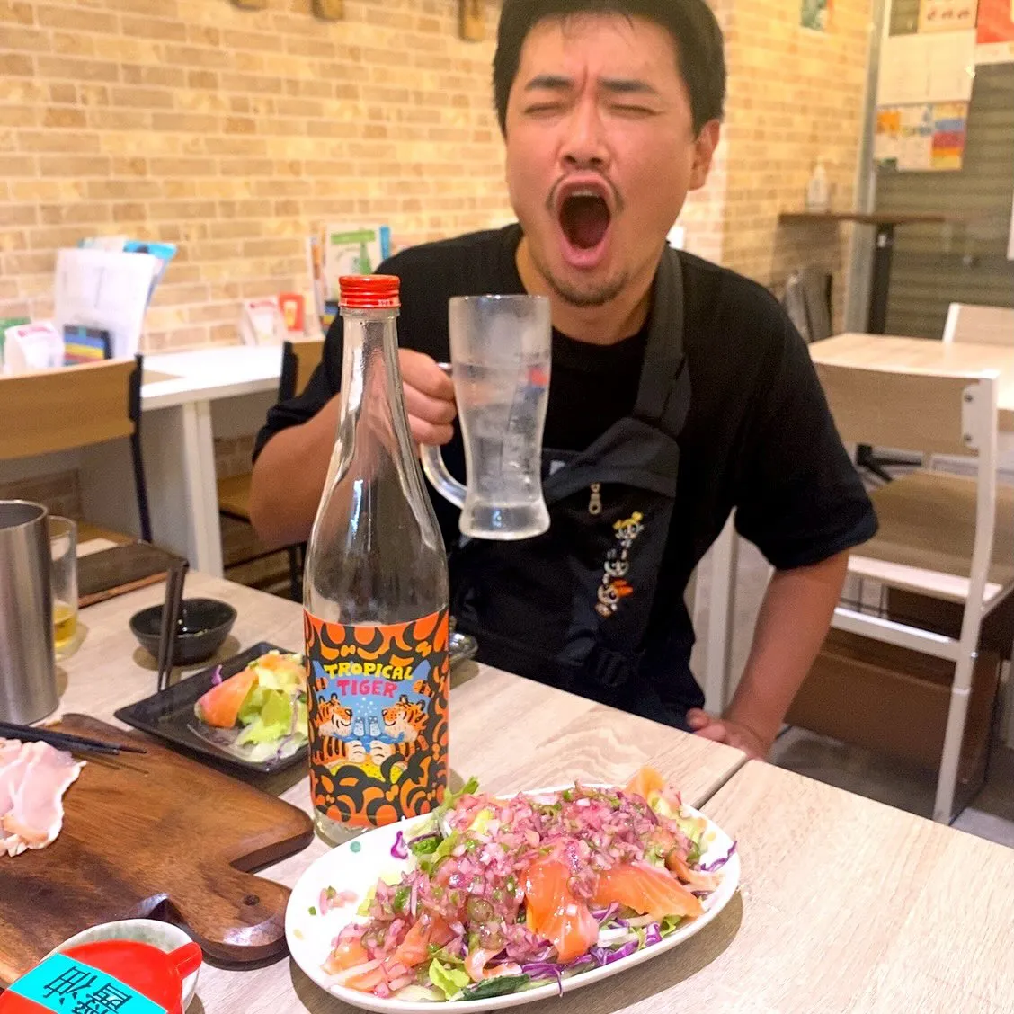 今宵は、シンプルな常連さんのお誕生日おめでとう会を開催しまし...