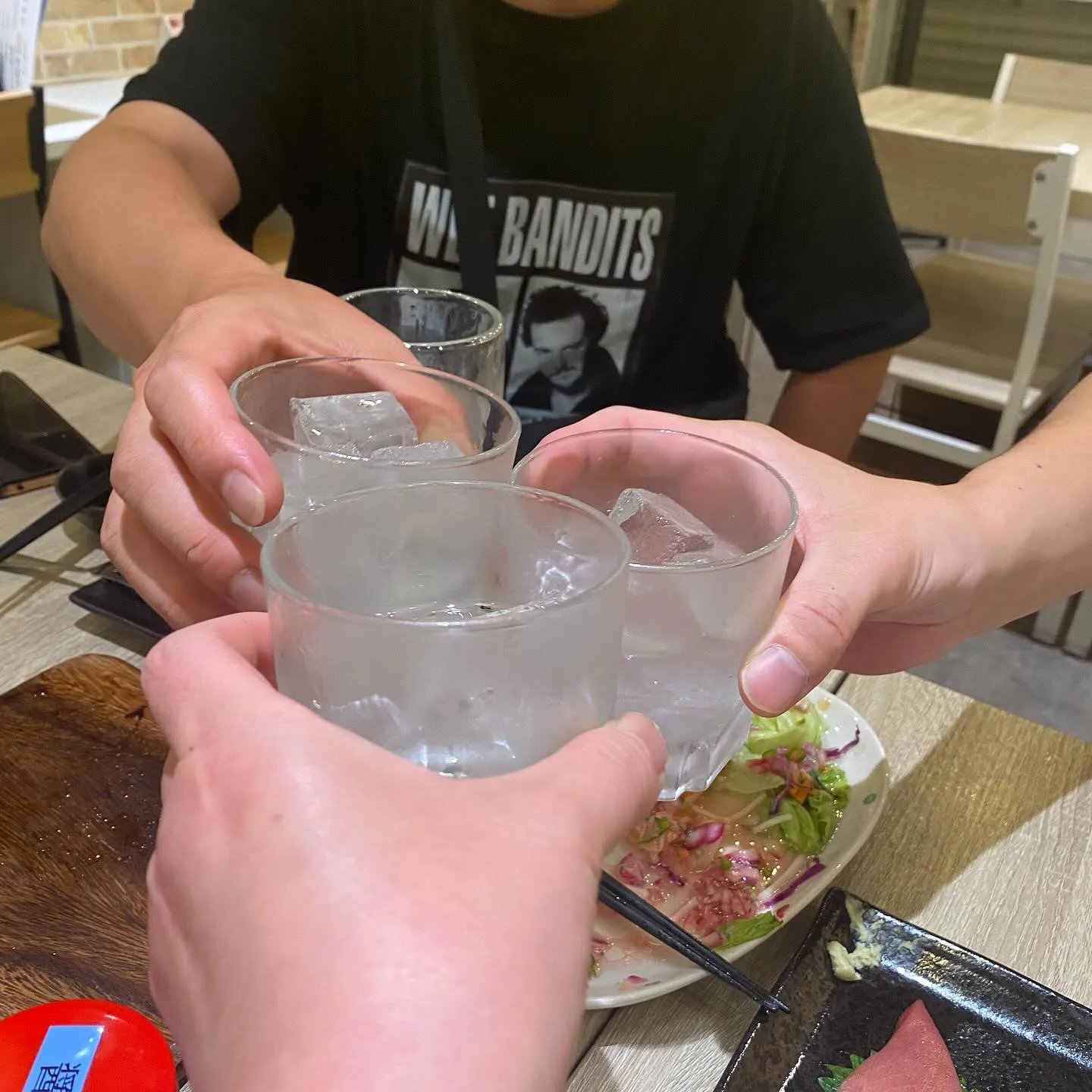 今宵は、シンプルな常連さんのお誕生日おめでとう会を開催しまし...