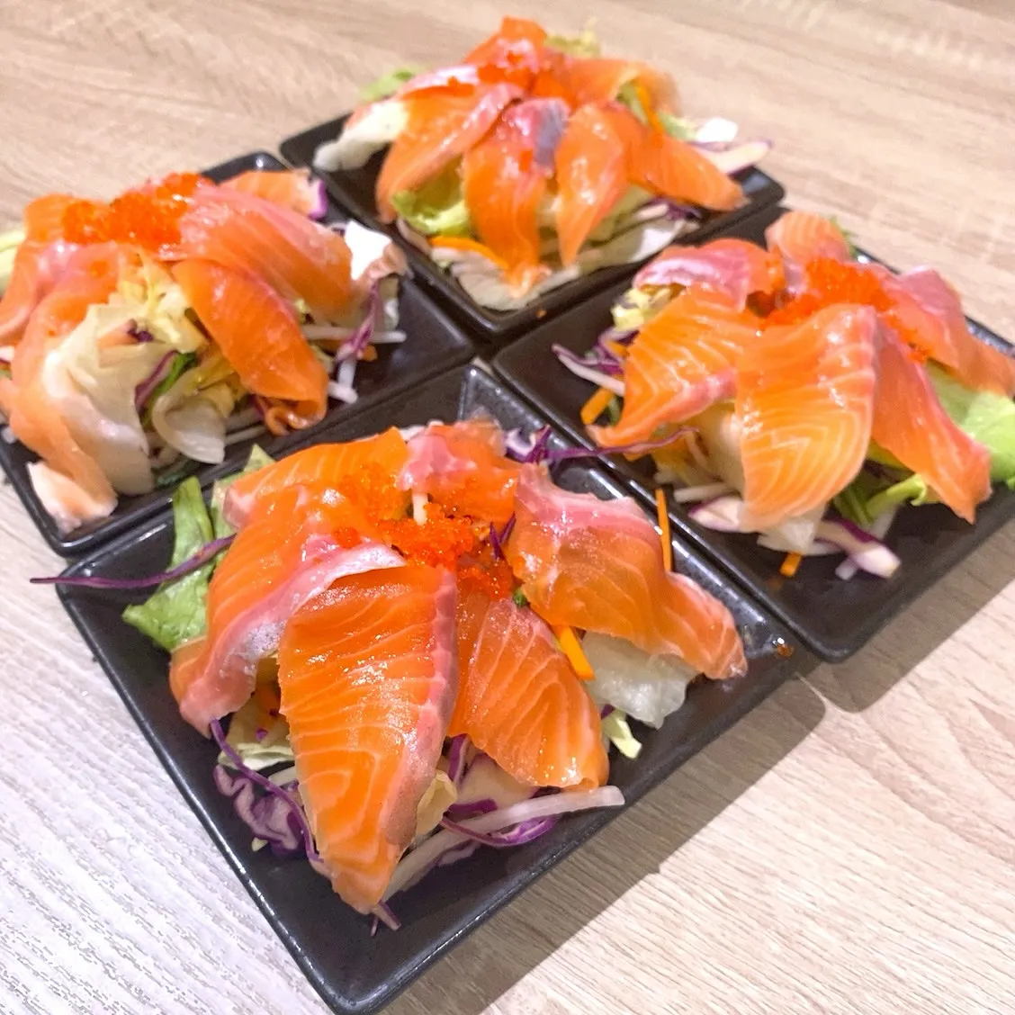 今宵は、サーモンのセビーチェサラダ🥗