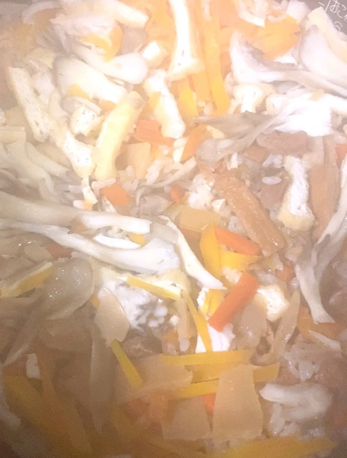 雪予報だとの事で、動けるうちに子ども達のご飯を買い出しへ。