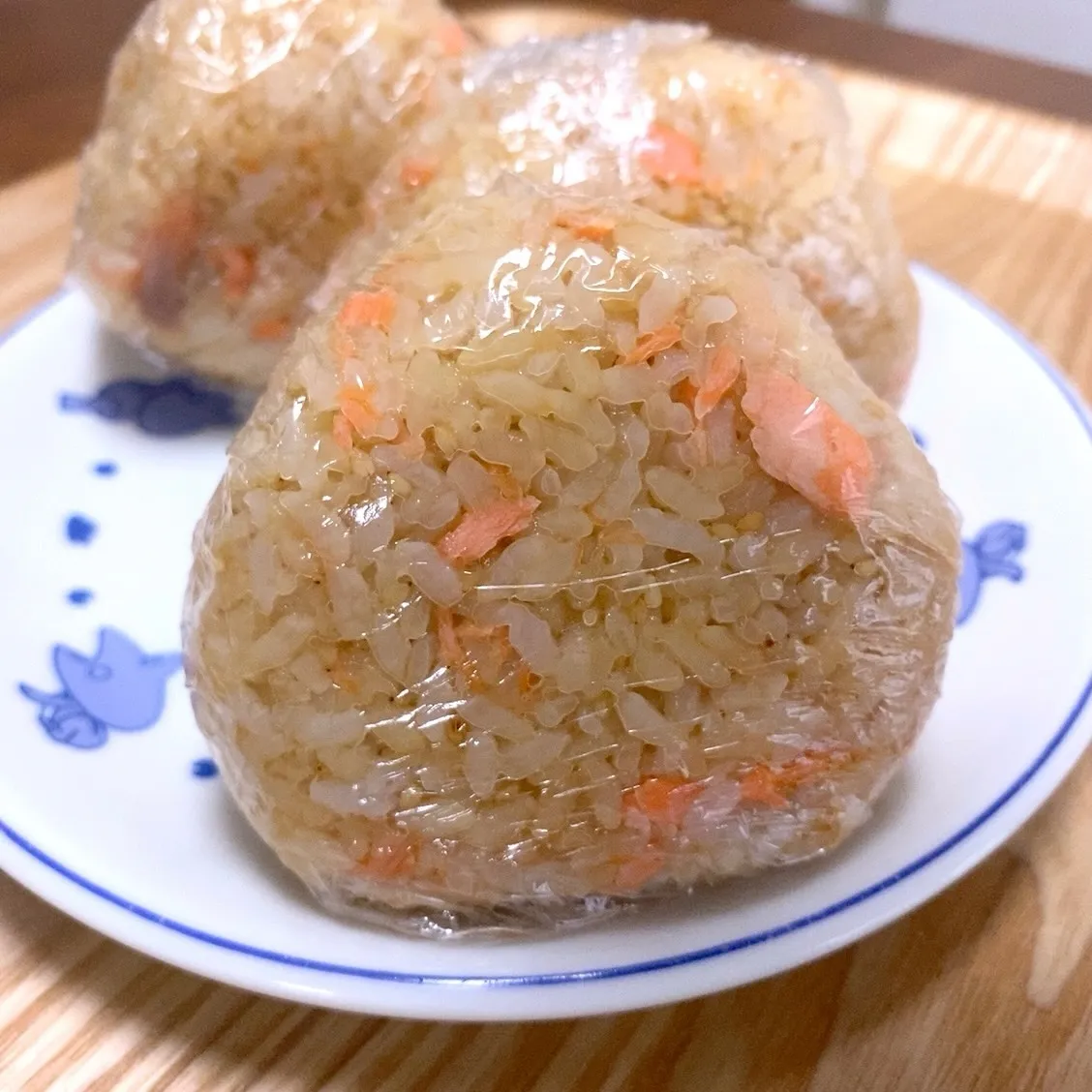 今日は、鮭ハラスのおにぎり🍙