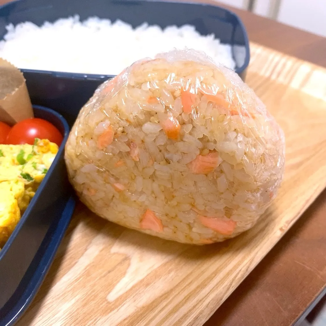 今日は、鮭ハラスのおにぎり🍙